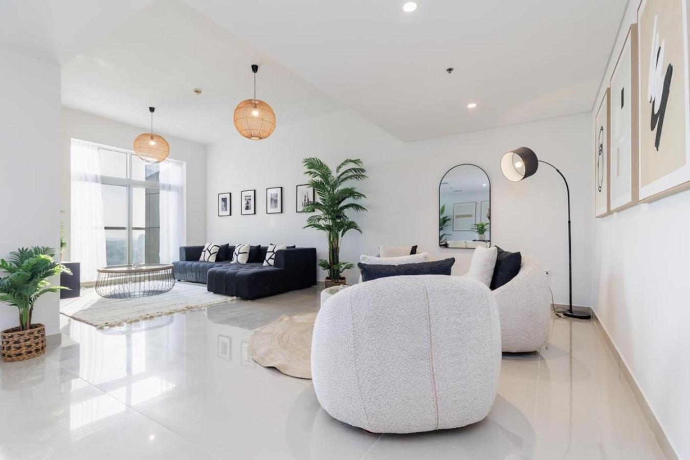 Huge Sky With Panoramic Golf Views Apartment Dubai