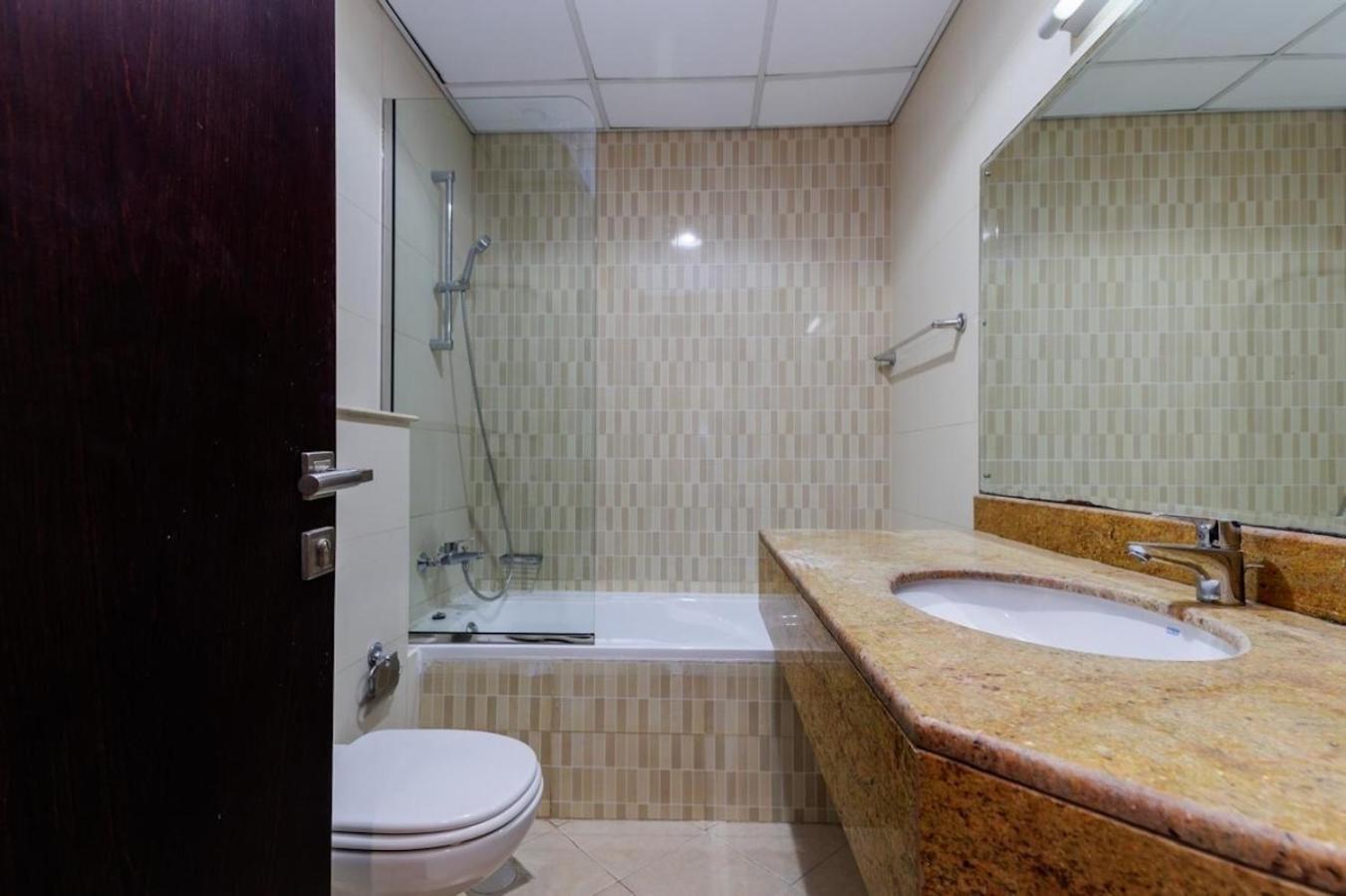 Huge Sky With Panoramic Golf Views *
