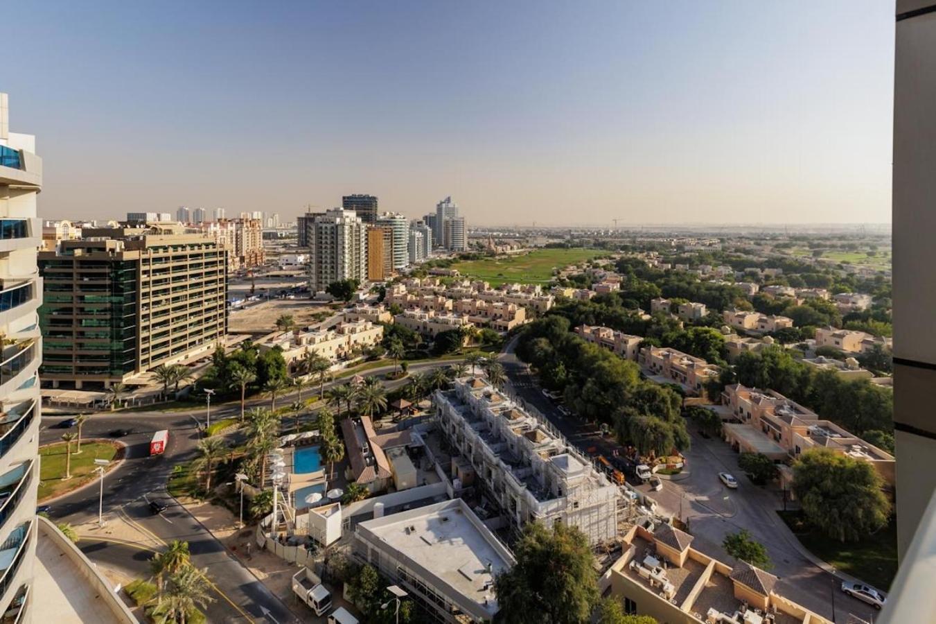 Huge Sky With Panoramic Golf Views * Dubai