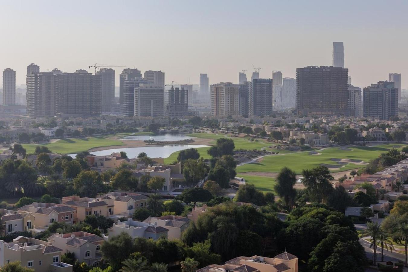 Huge Sky With Panoramic Golf Views Apartment *